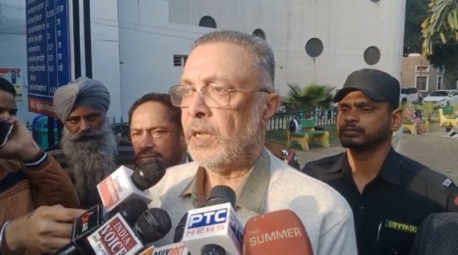 ਡਾ. ਬਲਬੀਰ ਸਿੰਘ ਨੇ ਖਨੌਰੀ ਬਾਰਡਰ ‘ਤੇ ਅੱਜ ਨੌਜਵਾਨ ਕਿਸਾਨ ਸ਼ੁਭਕਰਨ ਸਿੰਘ ਦੀ ਹੋਈ ਮੌਤ ‘ਤੇ ਡੂੰਘੇ ਦੁੱਖ ਦਾ ਪ੍ਰਗਟਾਵਾ ਕੀਤਾ