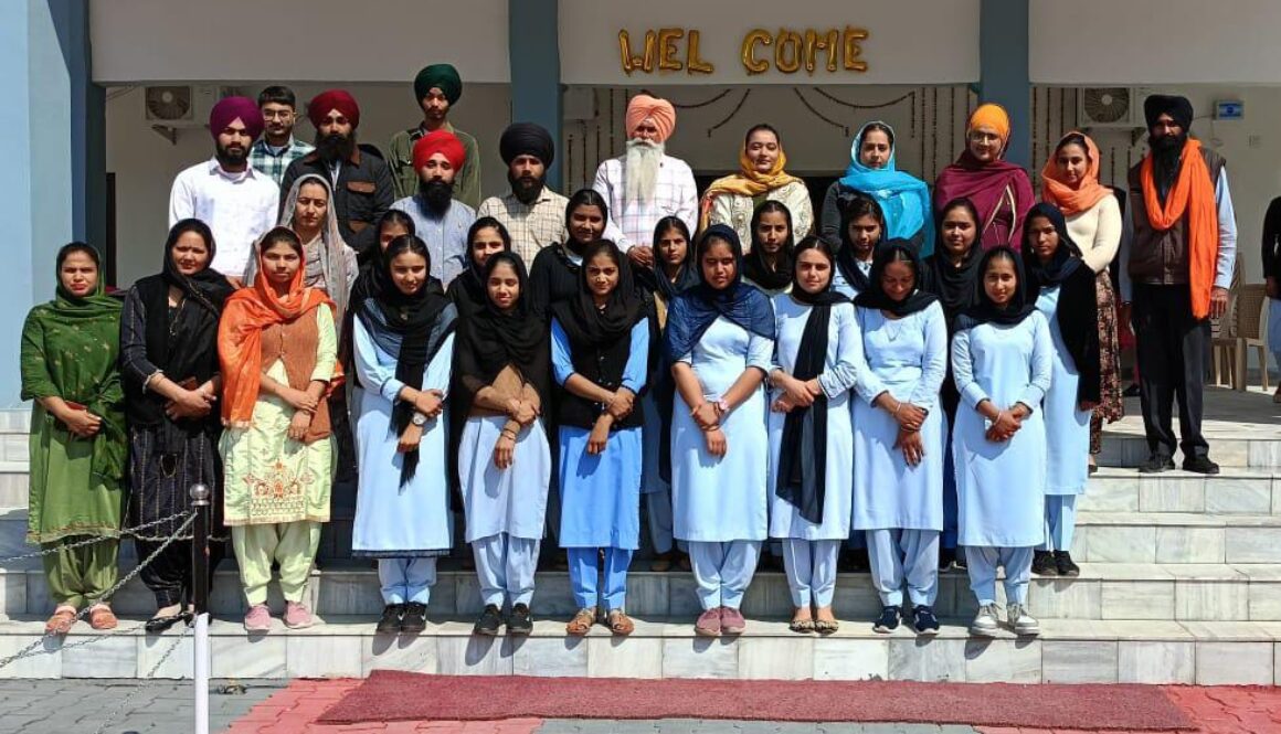 ਖਾਲਸਾ ਕਾਲਜ ਮਹਿਤਾ ਐਮ.ਏ ਇਤਿਹਾਸ ਦੇ ਸ਼ਾਨਦਾਰ ਨਤੀਜੇ । ਚੌਕ ਮਹਿਤਾ ੧੯ ਮਾਰਚ ( ਬਾਬਾ ਸੁਖਵੰਤ ਸਿੰਘ ਚੰਨਣਕੇ) 