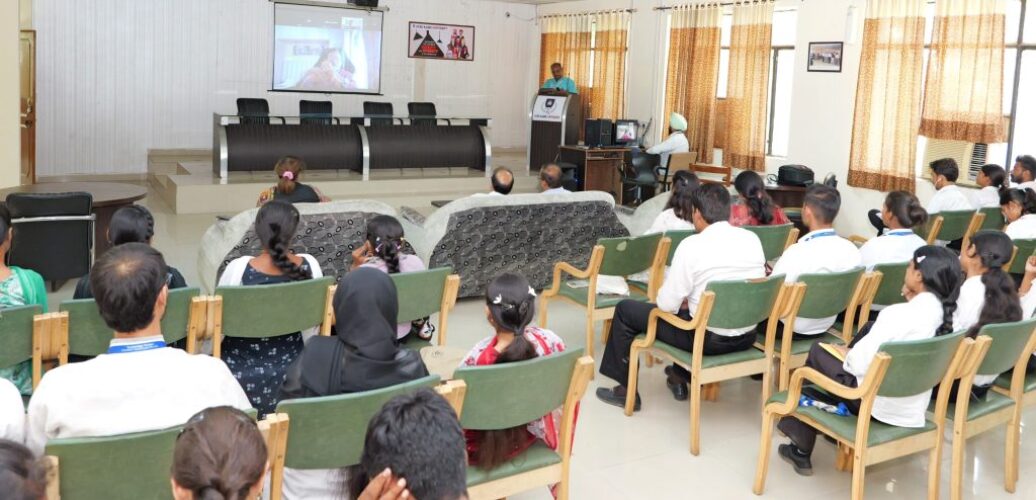 ਗੁਰੂ ਕਾਸ਼ੀ ਯੂਨੀਵਰਸਿਟੀ ਨੇ ਮਨਾਇਆ “ਹਿੰਦੀ ਦਿਵਸ”