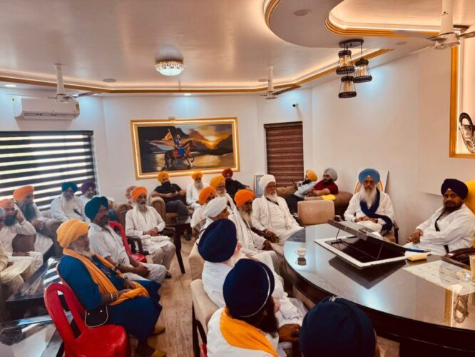 Sher-e-Punjab Akali Dal Leaders Meet Jathedar Bhai Harpreet Singh, Urge Him to Withdraw Resignation