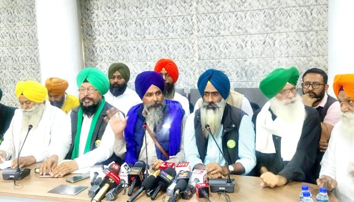 Protesting Organizations Announce Delhi March from Shambhu Border on December 6.