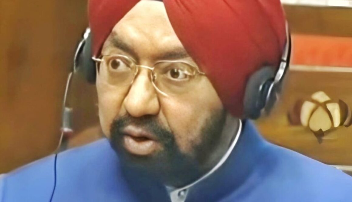 “Vikramjit Sahney Offers Free Skill Training & Job Assistance to Punjabis Deported from America”