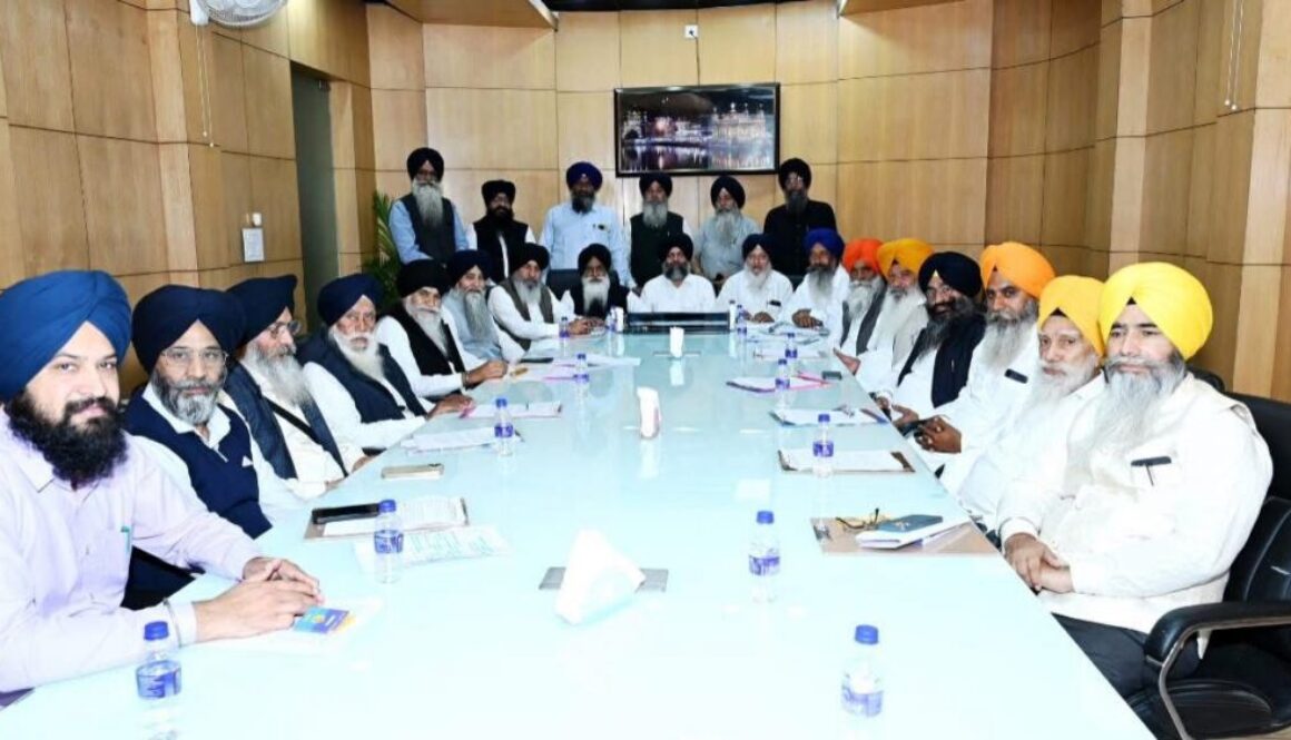SGPC Executive Committee Rejects Advocate Dhami’s Resignation