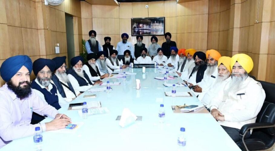 SGPC Executive Committee Rejects Advocate Dhami’s Resignation