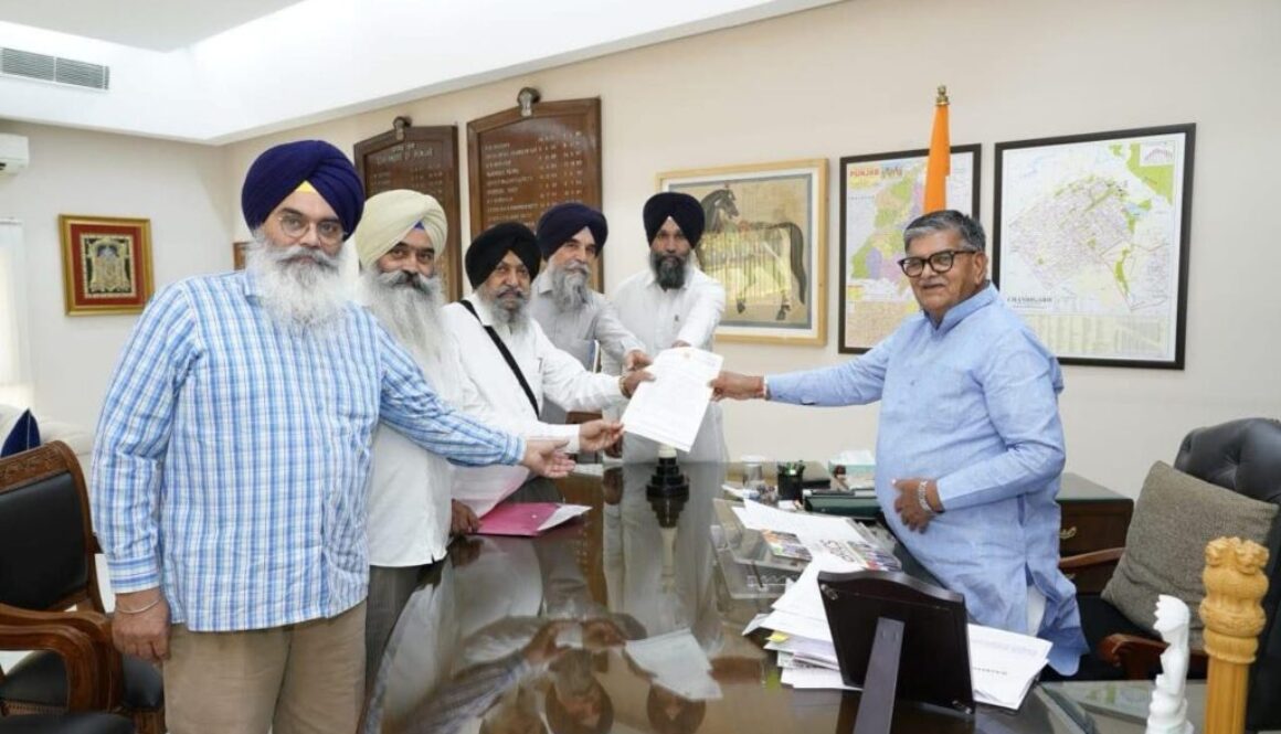 Panthic Representative Submits Memorandum to Punjab Governor Demanding Release of Amritpal and Protection of Human Rights