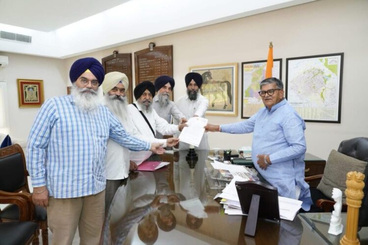 Panthic Representative Submits Memorandum to Punjab Governor Demanding Release of Amritpal and Protection of Human Rights