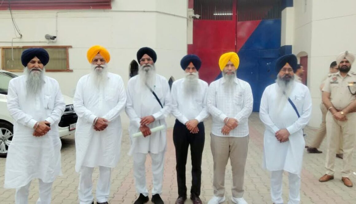 Delegation Led by Advocate Harjinder Singh Dhami Meets Bhai Rajoana