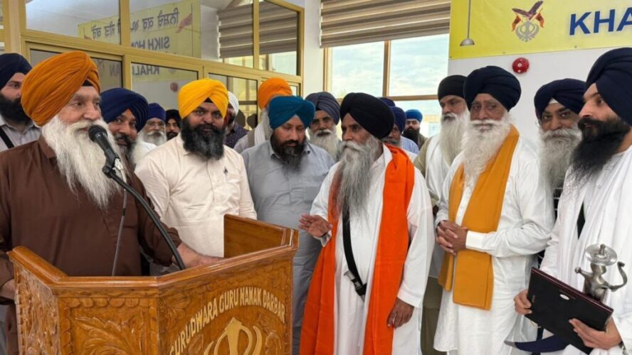 Bhai Pinderpal Singh honoured with Gold Medal in Montreal; thousands benefit from three-day katha at Gurdwara Guru Nanak Darbar.