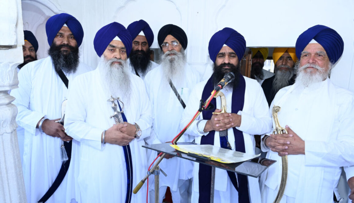 Bandi Chhor Diwas: Lakhs of Sangat Pay Obeisance at Sri Harmandir Sahib, Jathedar Giani Kuldeep Singh’s Panthic Message