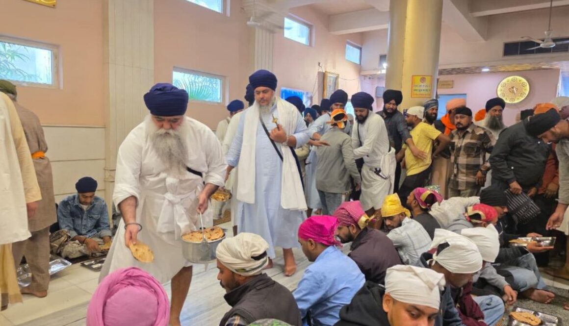 Guru Tegh Bahadur Ji 350th Shaheedi: Damdami Taksal Starts Grand Guru Ka Langar at Gurdwara Sis Ganj Sahib – Continuous Langar 21-25 Nov, Rakab Ganj Sahib on 26th