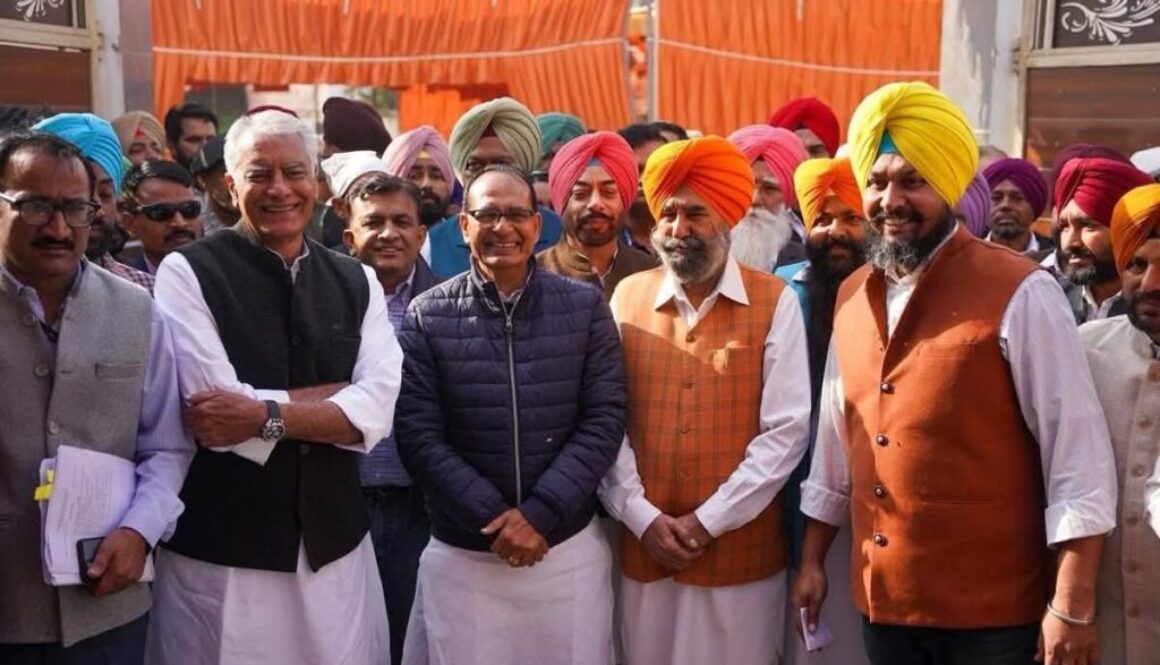 Ransingh Kalan Takes Off on Development Path: Union Minister Shivraj Chouhan & Sunil Jakhar Get Grand Welcome – On-Ground Review of Rural Projects