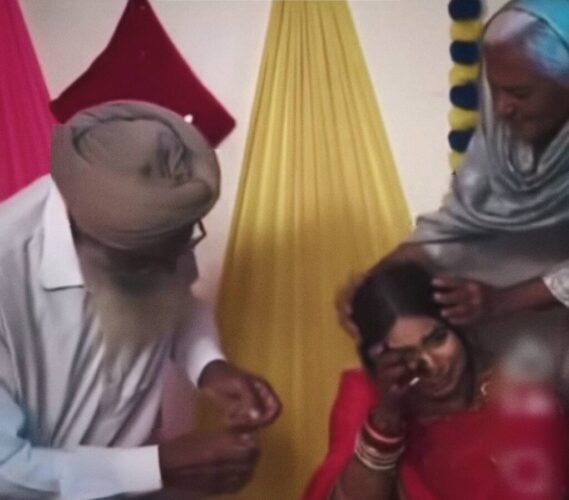 Elderly Couple Gifts 2-Tola Gold Chain to Neighbour’s Daughter at Wedding – ‘We Have No Daughter, She’s Our Doll – We’ll Bury Her in Gold’