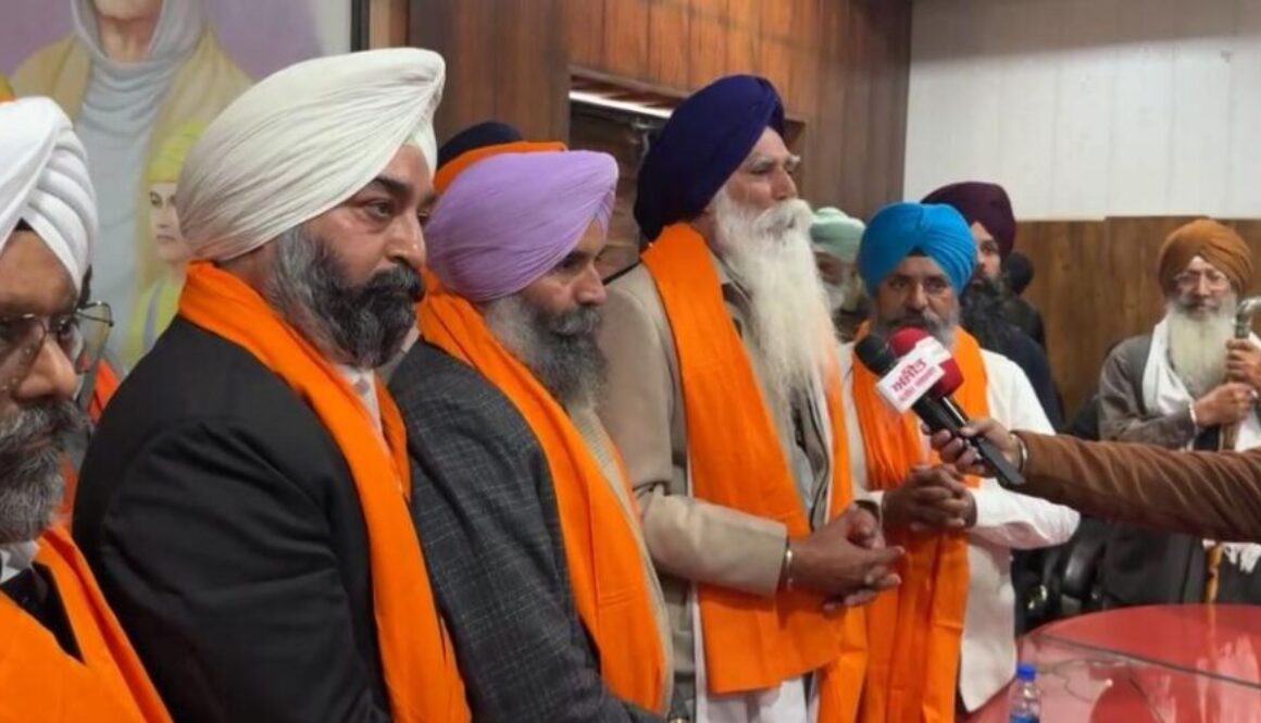 Fatehgarh Sahib: Grand Unity Meeting by Akali Dal Varis Punjab De– Several Leaders Quit AAP to Join, Discussions on Future Strategy and Panthic Solidarity