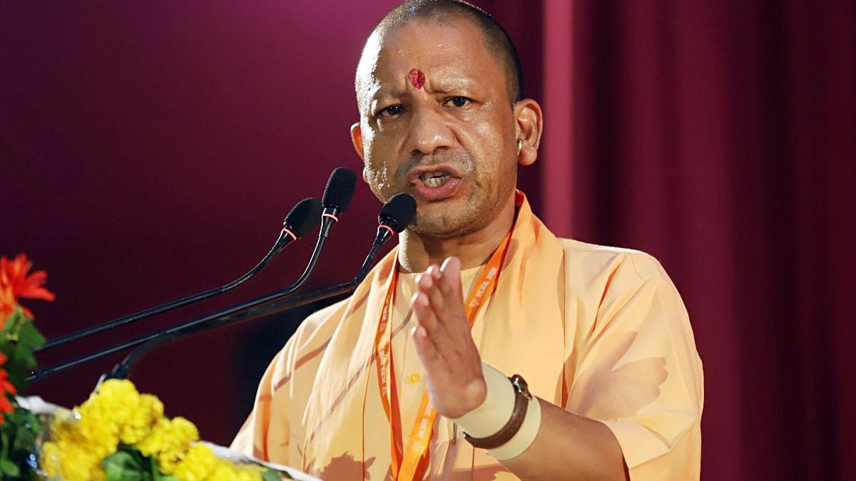 CM Yogi Adityanath Calls Delhi Air a 'Gas Chamber