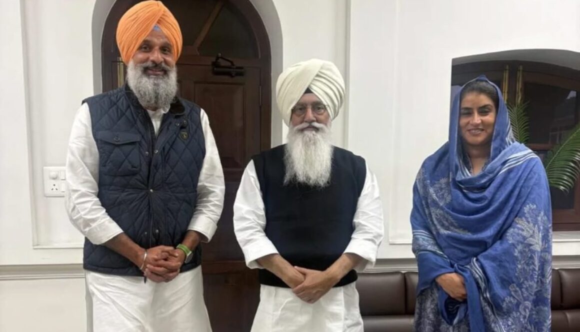 Bikram Singh Majithia & Ganieve Kaur Majithia Meet Dera Beas Head Gurinder Singh Dhillon