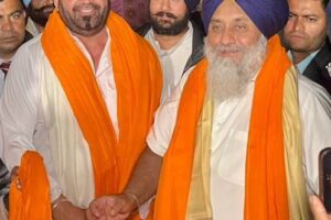 Punjabi Singer K.S. Makhan Rejoins Shiromani Akali Dal
