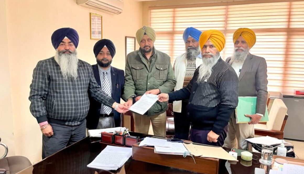 SGPC Delegation Meets DC & SSP