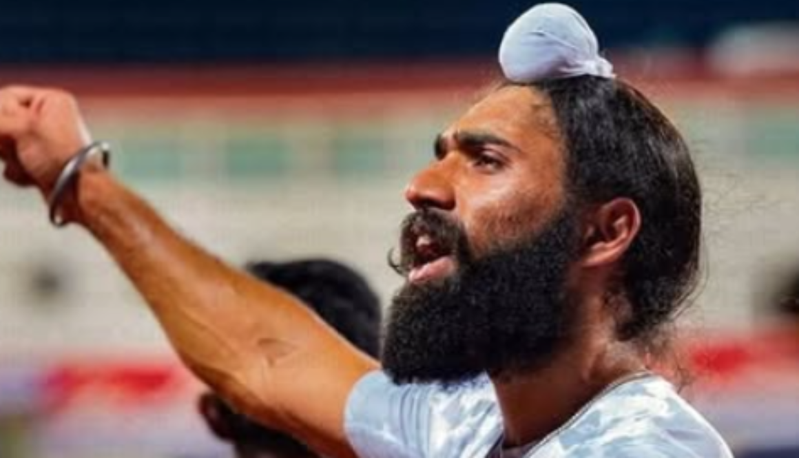 Gurinderveer Singh 60m Gold medal celebration