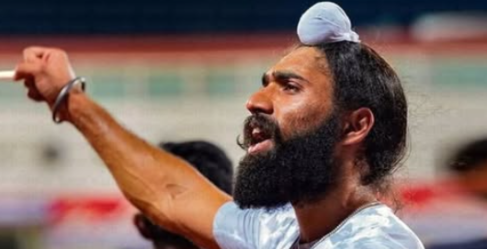 Gurinderveer Singh 60m Gold medal celebration
