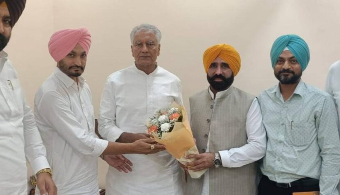 CM Mann cousin joins BJP