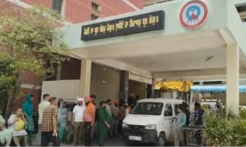 Two Women dead After Lantern Plates Fall at Gurdwara Shaheedganj Sahib
