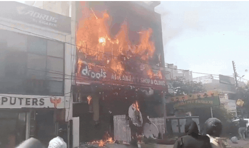 “Major Fire Breaks Out at Lucknow Coaching Centre, Several Students Injured”