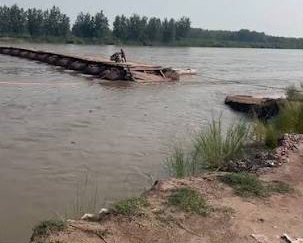 Seven villages across the Ravi River have once again lost contact with the country
