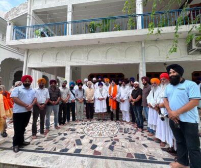 Advocate Jaspreet Singh honoured by Sant Giani Harnam Singh Khalsa at Damdami Taksal