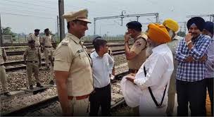 Trains jammed in Punjab, farmers sit on tracks