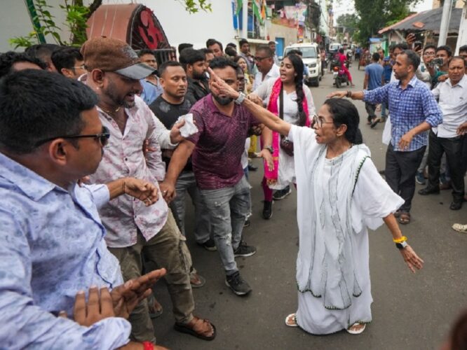 mamta banerji thappad