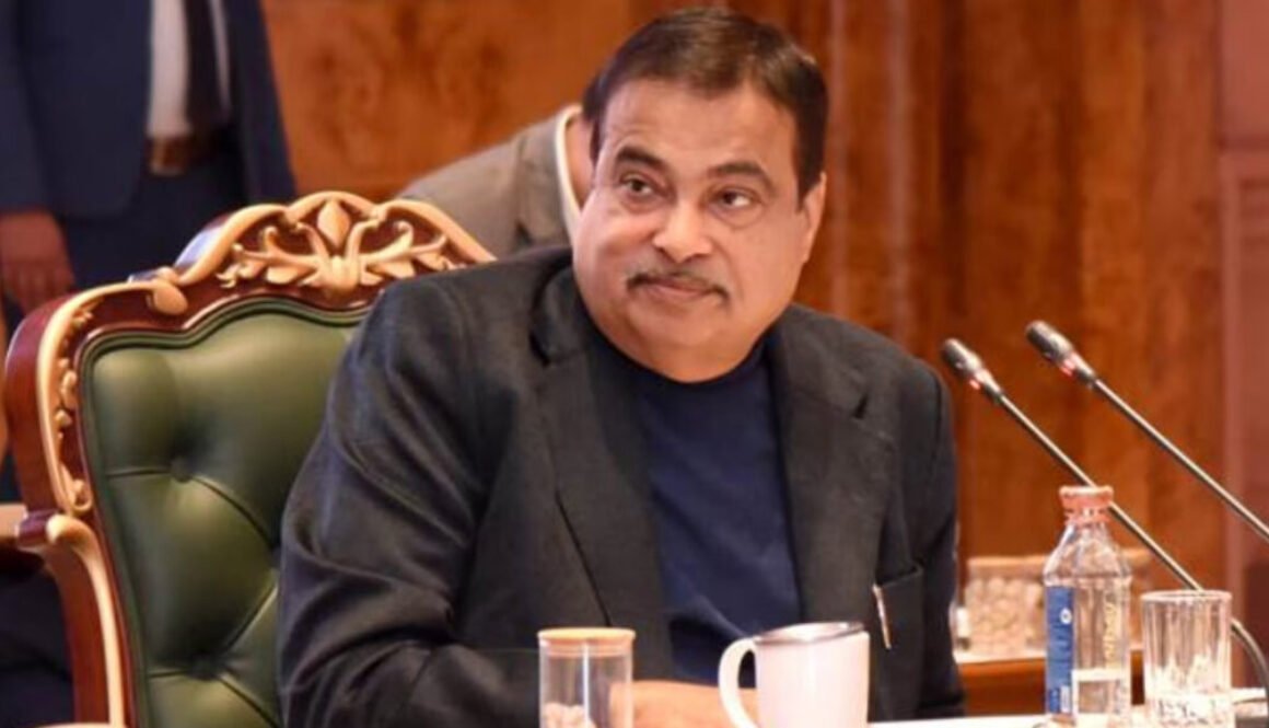 nitin gadkari copy