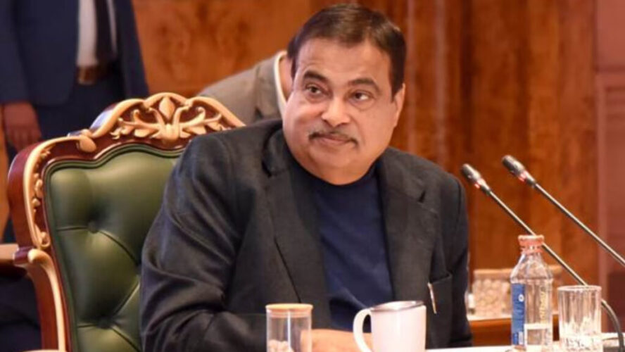 nitin gadkari copy