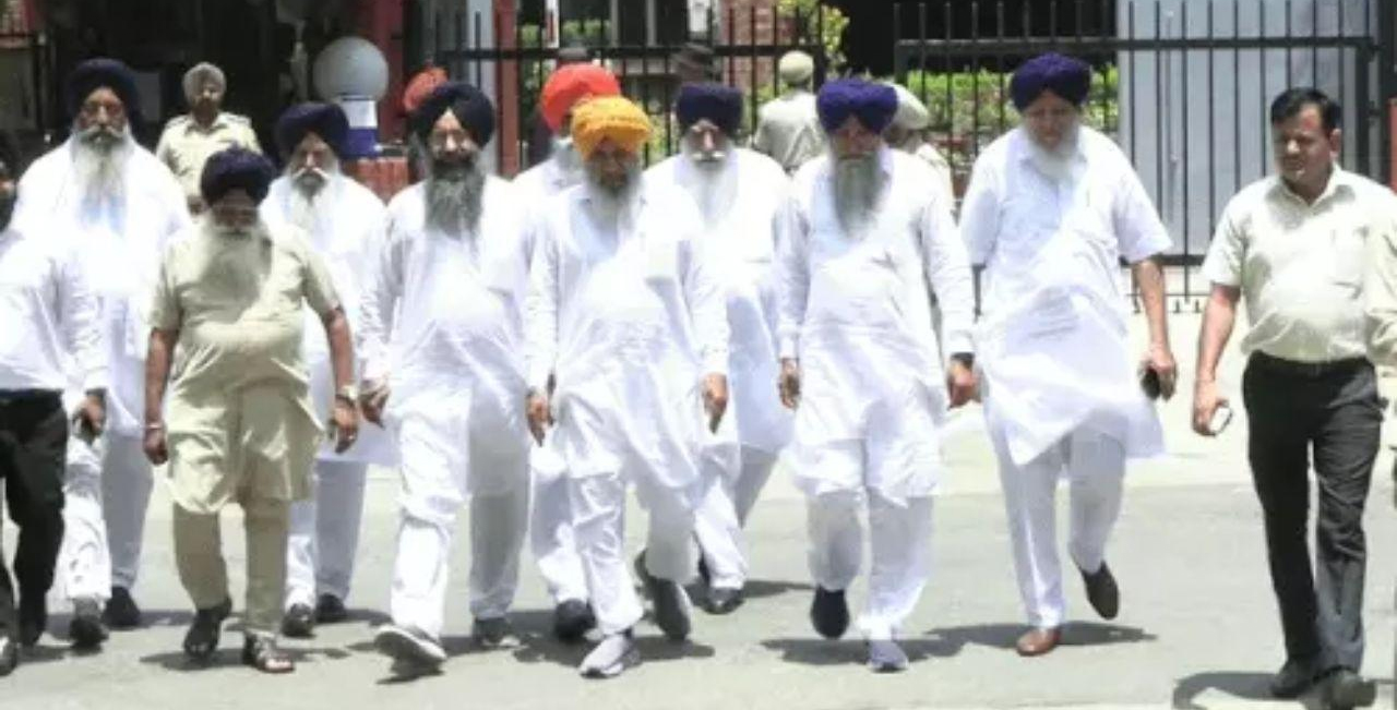 SGPC meets DGP, demands registration of case against CM Mann, alleges hurting religious sentiments