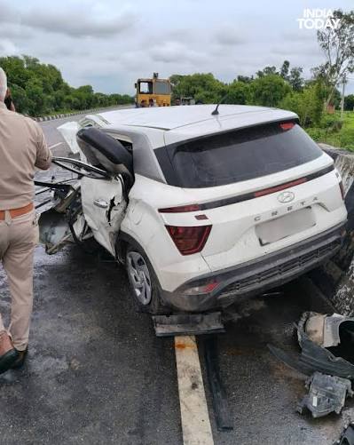 ‘Car flew into the air and then…’, video of accident involving Atiq Ahmed’s son Aban goes viral