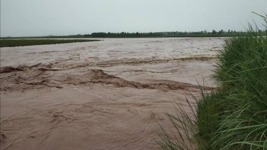 flood river