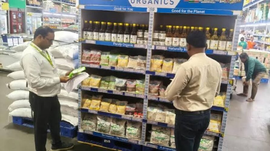food store checking