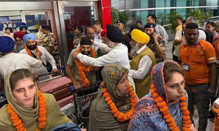 A group of 49 Sikh pilgrims from Pakistan has arrived in India to visit holy shrines